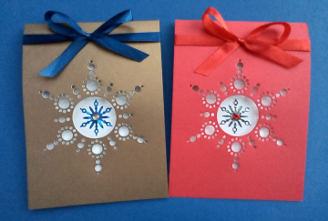 723 zlatna, crvena   82 din